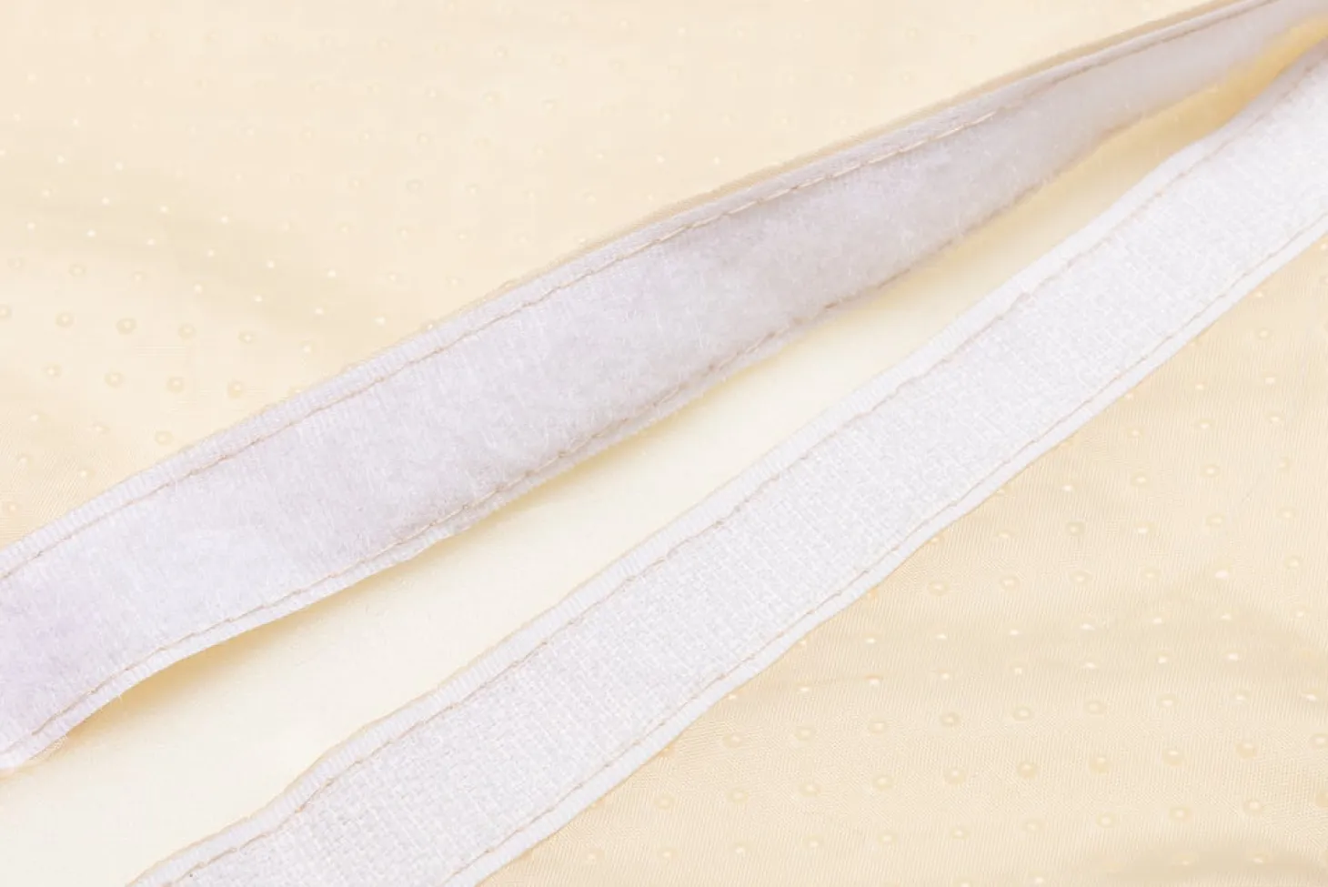 Beeztees kattenkussen Moza beige 65 x 27 x 3 cm