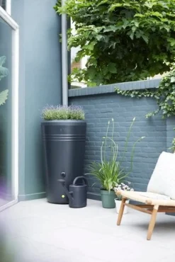Elho green basics regenton met bloembak zwart 200 L