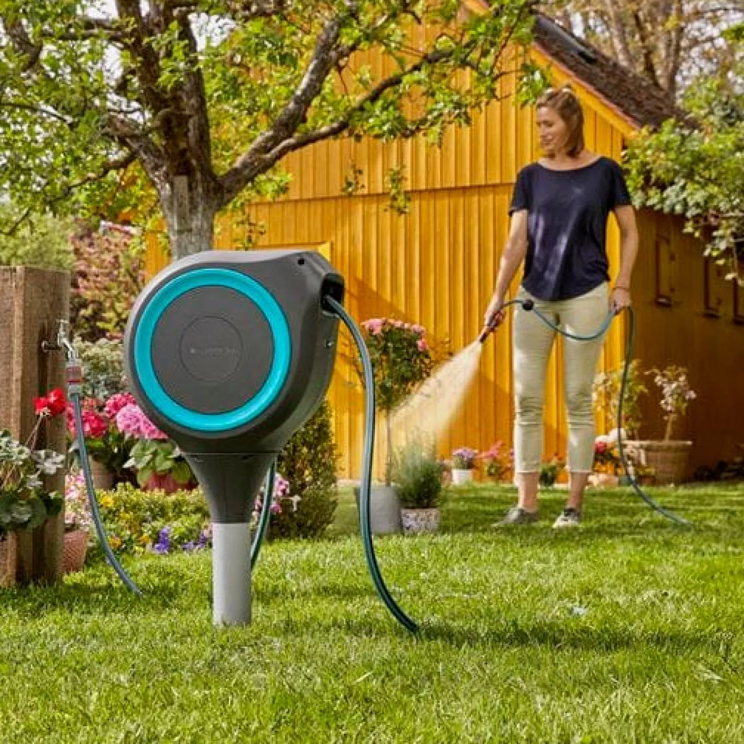 Gardena tuinslangbox RollUp S blauw 15 m