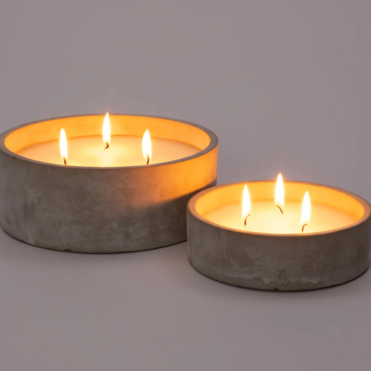 Intratuin citronellakaars Levi grijs 20 uur D 20 H 7 cm